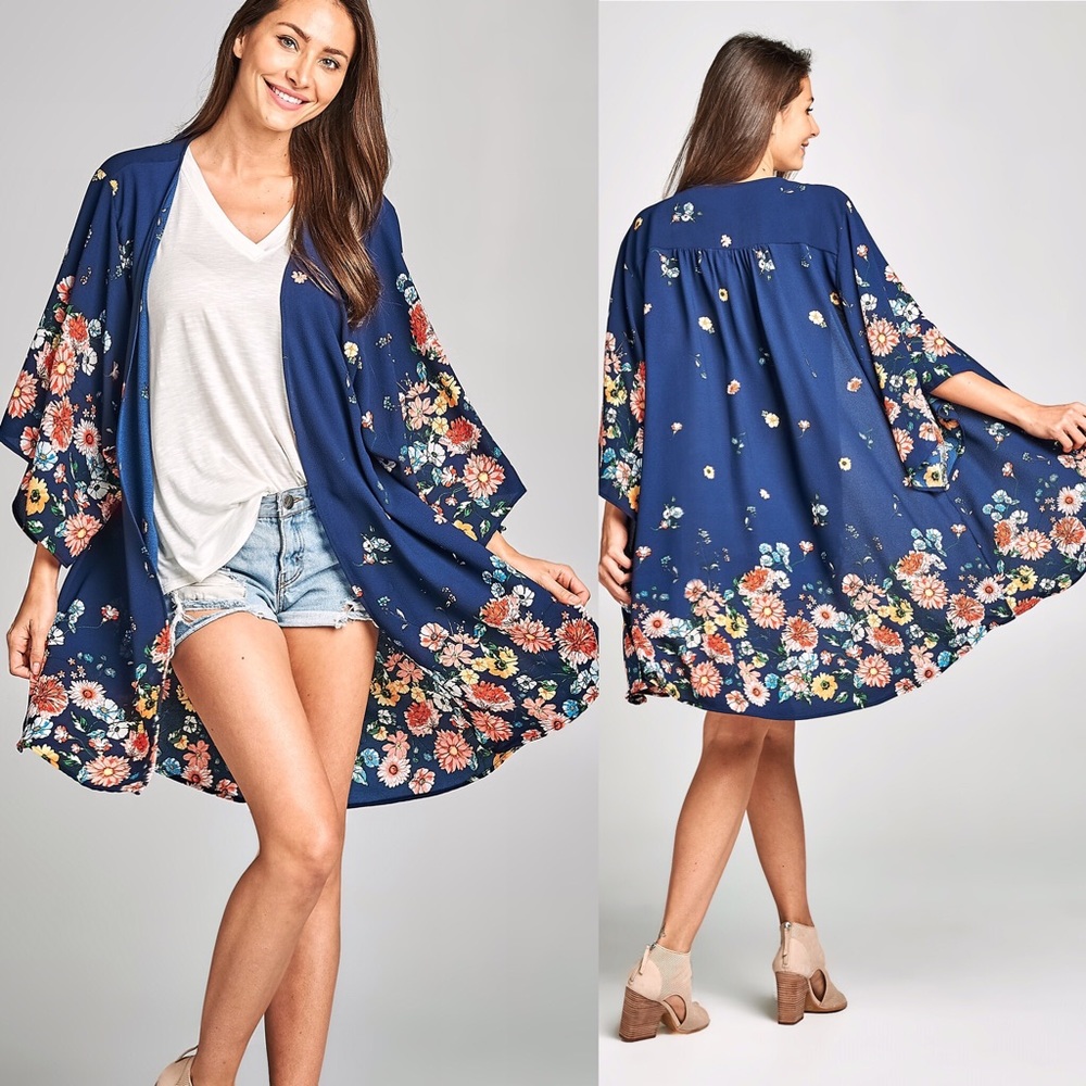 NWT Floral Border Oversized Kimono MADE IN USA